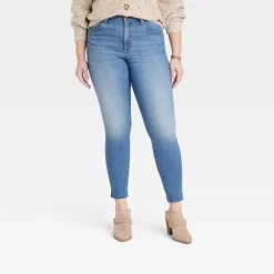 Women's High-Rise Skinny Jeans - Universal Thread™ Medium Wash -Universal Thread Shop GUEST 115144f2 fdf3 4225 b391 bcbdc33f1bc0