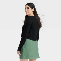 Women's Long Sleeve Sensory Friendly T-Shirt - Universal Thread™