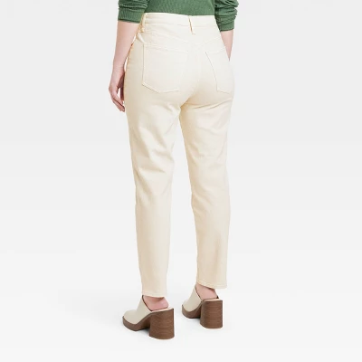 Women's High-Rise 90's Slim Straight Jeans - Universal Thread™ White 4 Women's High-Rise 90's Slim Straight Jeans - Universal Thread™ White - Image 4