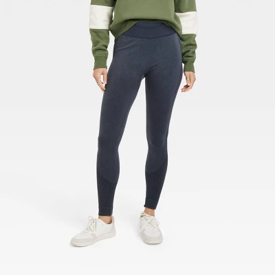 Women's High Waisted Ribbed Contrast Seamless Leggings - Universal Thread™ 3 Women's High Waisted Ribbed Contrast Seamless Leggings - Universal Thread™ - Image 3