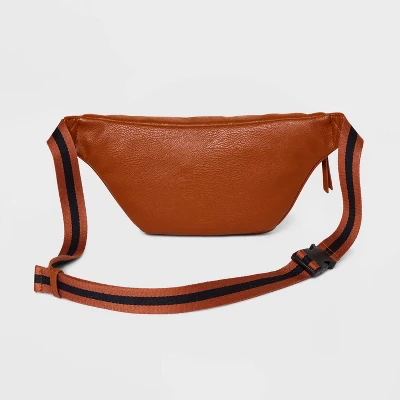 Casual Fanny Pack - Universal Thread™ 2 Casual Fanny Pack - Universal Thread™ - Image 2