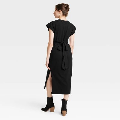 Women's Short Sleeve Knit Wrap Midi Dress - Universal Thread™ 1 Women's Short Sleeve Knit Wrap Midi Dress - Universal Thread™